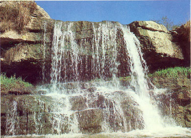 Лермонтовский водопад на реке Ольховке