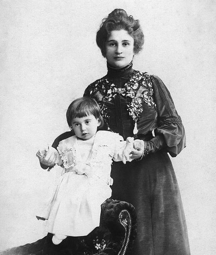 http://feb-web.ru/feb/rosarc/pictures/RAE-587.jpg